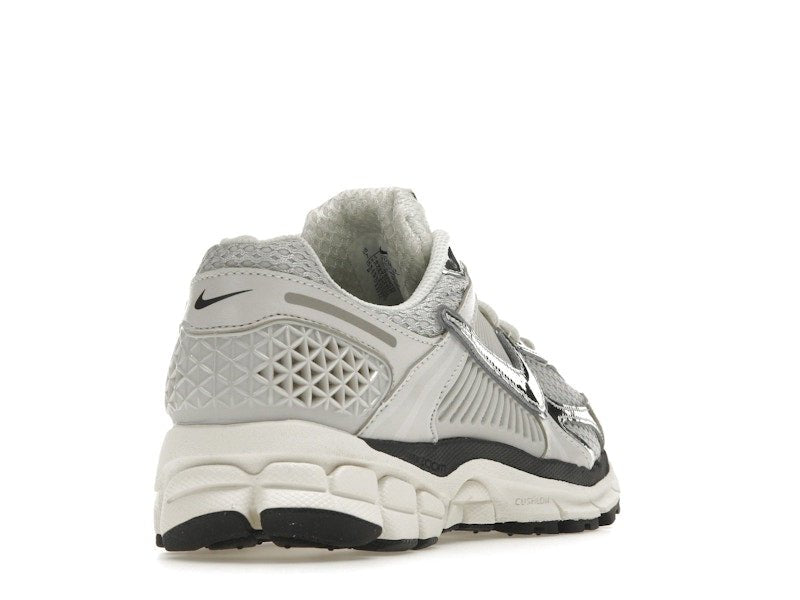 Nike Zoom Vomero 5 Photon Dust Metallic Silver (Women's) - Nike - OFFseason 衣服 - FD0884 - 025