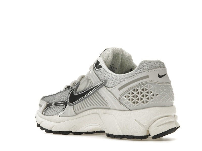 Nike Zoom Vomero 5 Photon Dust Metallic Silver (Women's) - Nike - OFFseason 衣服 - FD0884 - 025